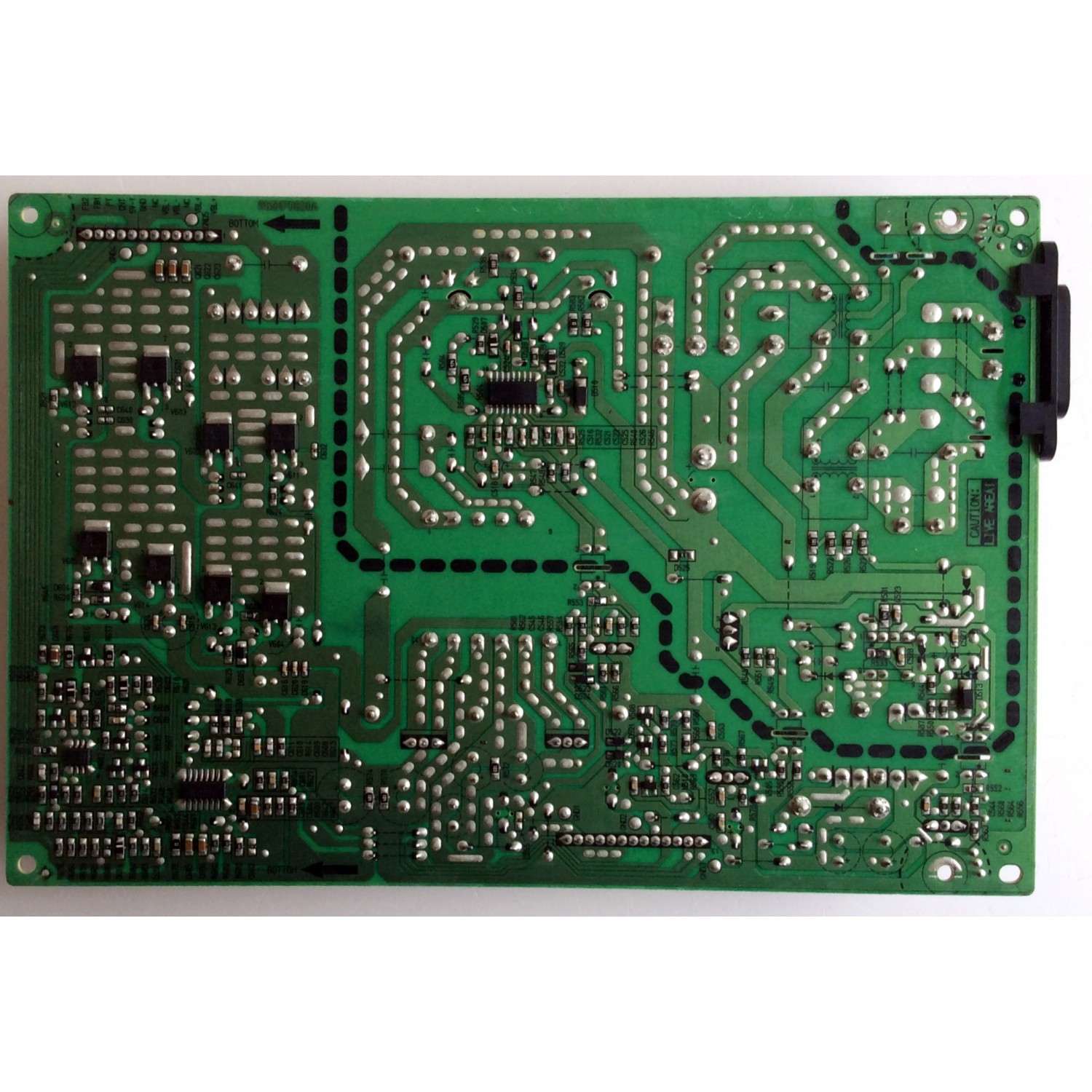 FUENTE DE PODER / INSIGNIA 6MF0102010 / 569MF0920A / PANEL V390HJ1-L02 Rev.C1 / MODELO NS-39L240A13 - Imagen 2